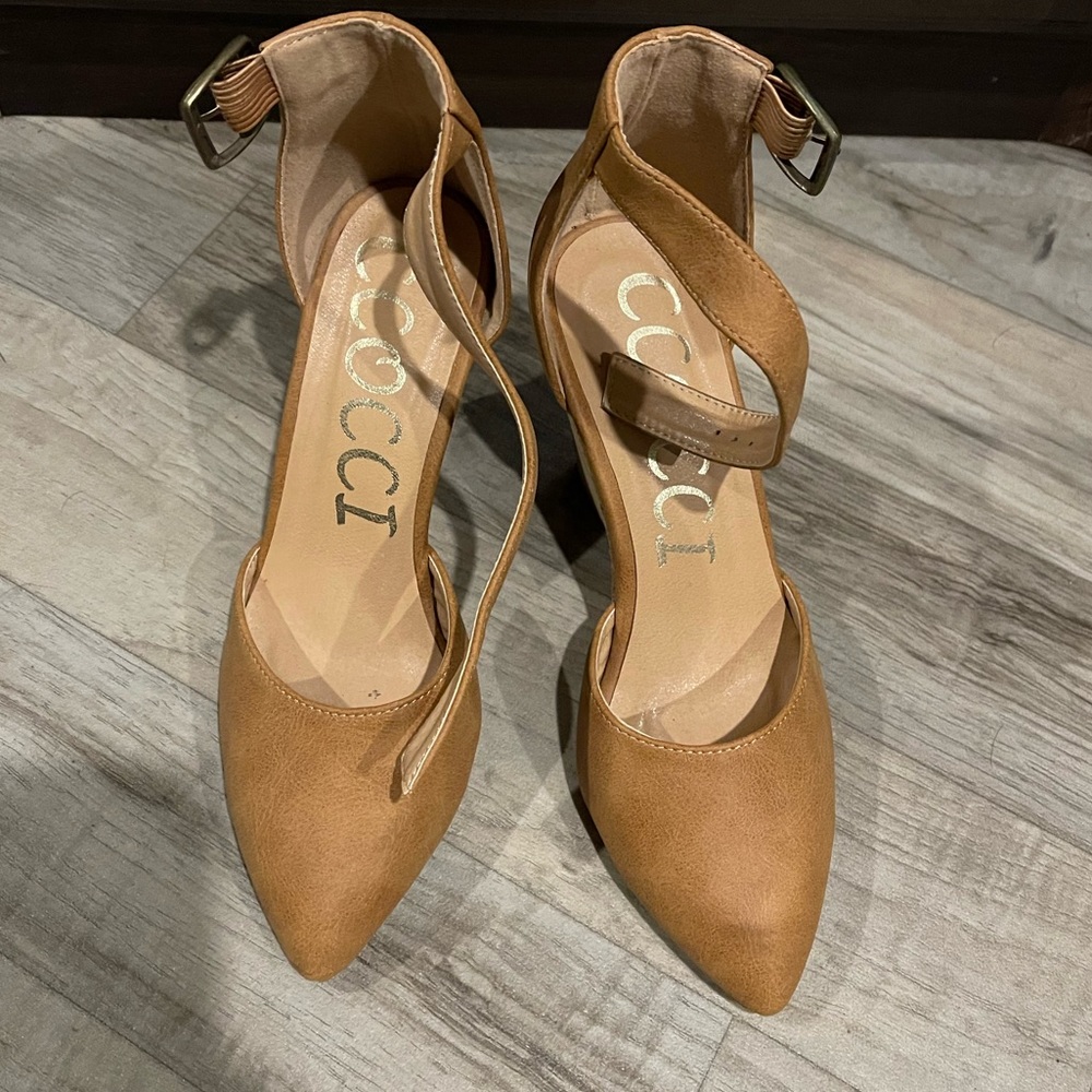 CCOOCI ankle strapped wedges